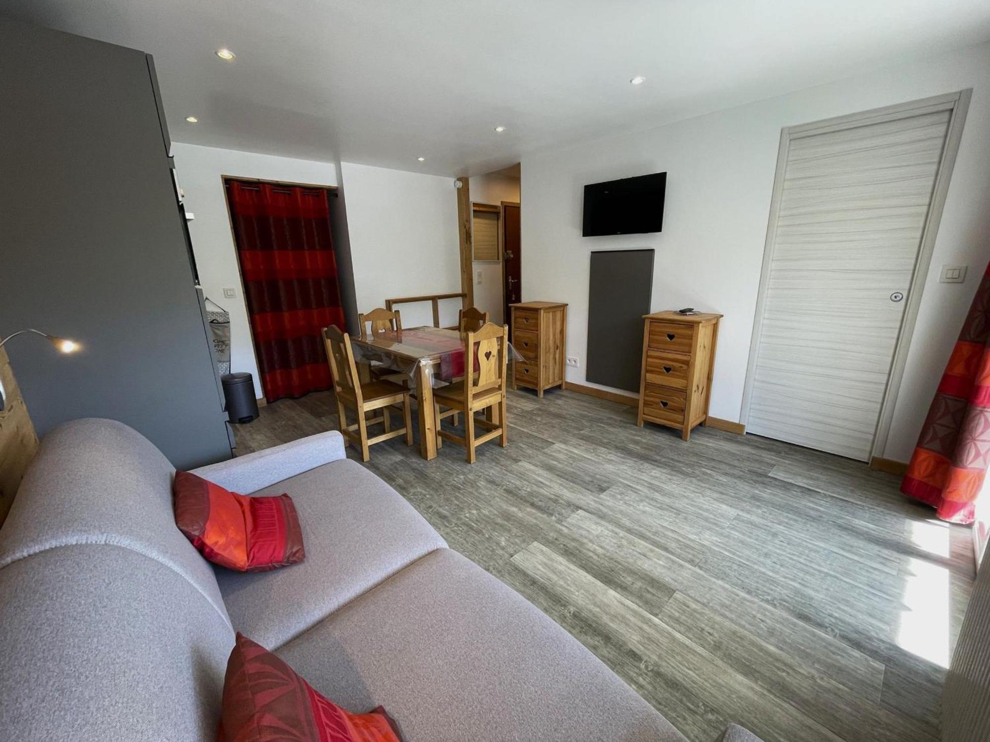 Studio Renove Pour 4, Ski Aux Pieds, La Croisette, Les Menuires - Fr-1-452-230 Saint-Martin-de-Belleville Exterior foto